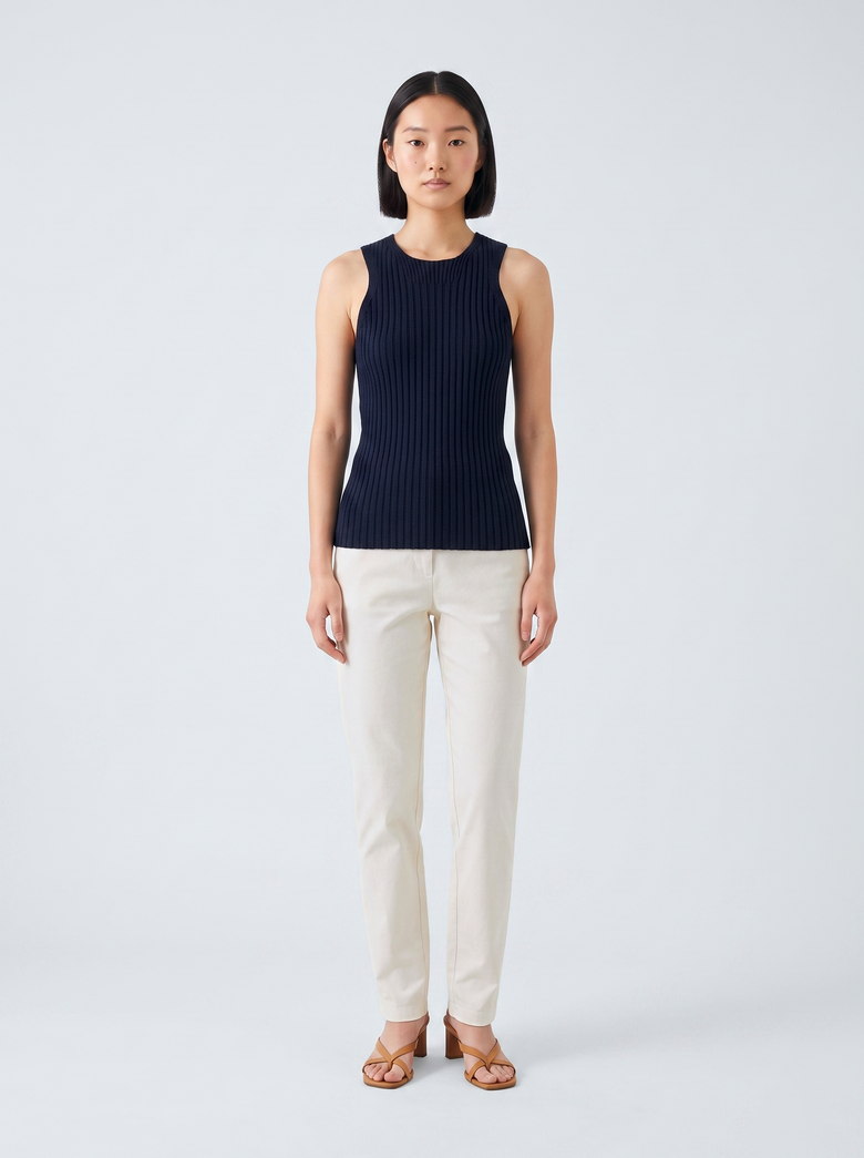 Rib tank top on the same model, item 24 of the run