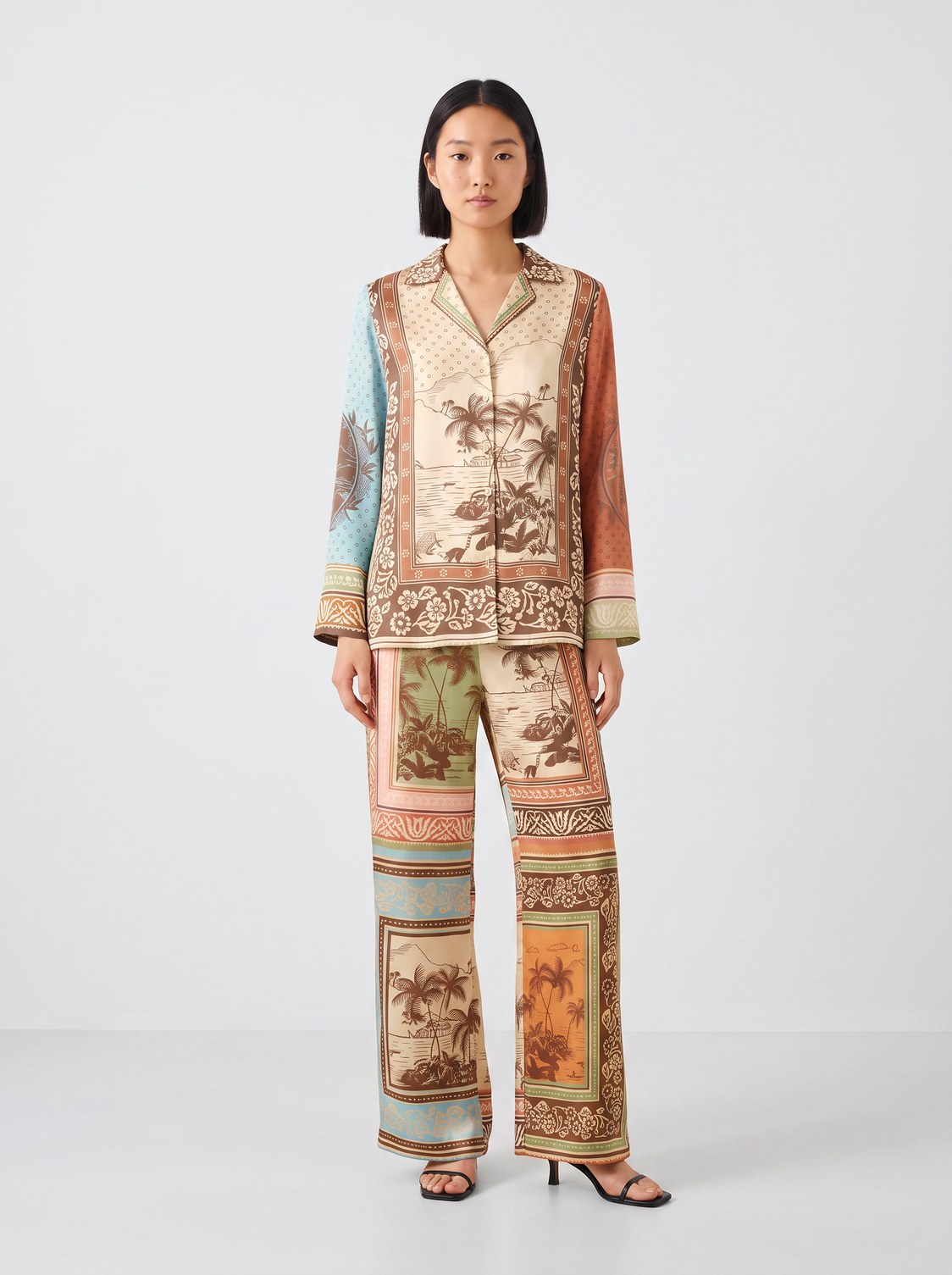 QuickAds: Printed silk shirt