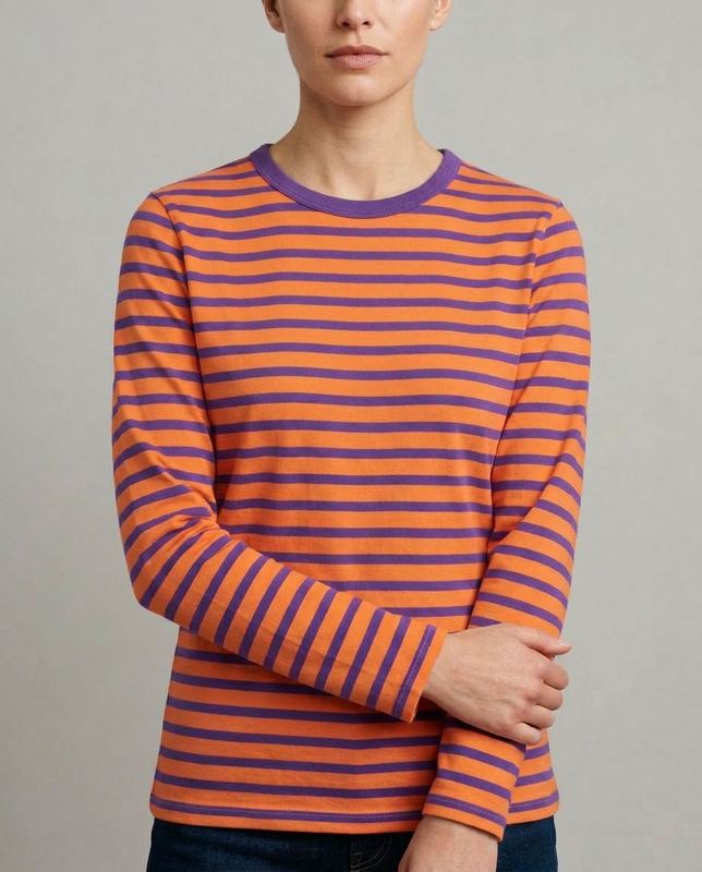 Reconstruction of a rejected frame: The stripes came back orange and purple. Navy and white is the product.