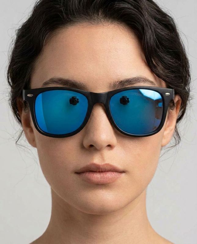 Reconstruction of a rejected frame: Tinted the lenses mirror blue. Ours are black.